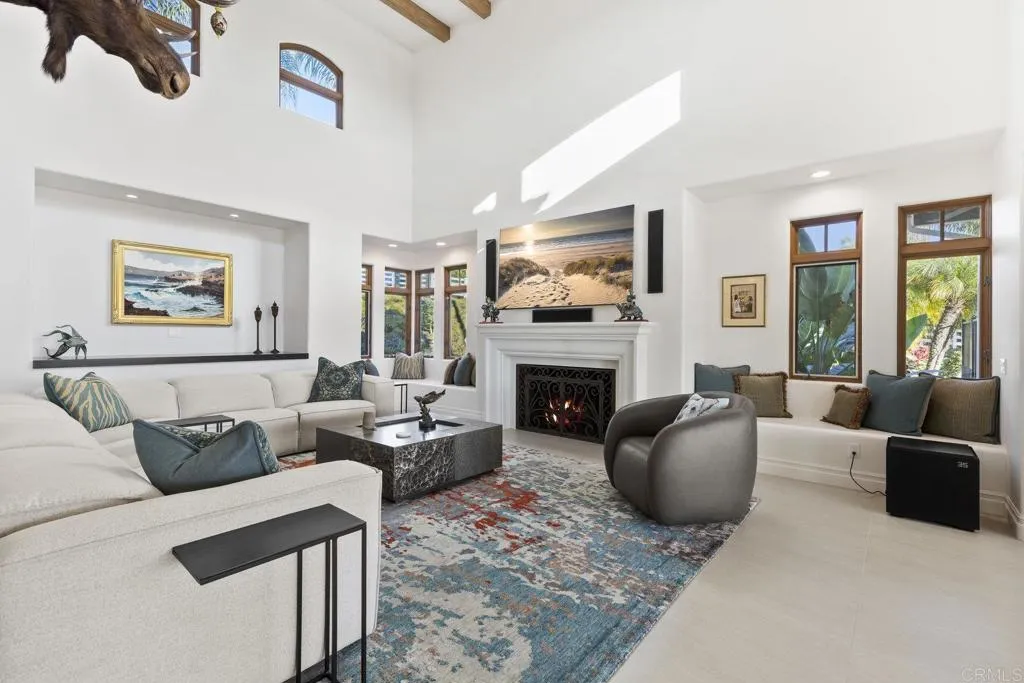 https://cdn.realtyfeed.com/cdn/127/306569599/8693a90526d33ac11834a20f20eaf7a2.webp