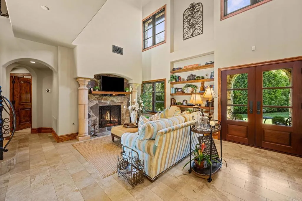 https://cdn.realtyfeed.com/cdn/127/306569724/777a12e06b2f3ddfdc5321d41daff521.webp