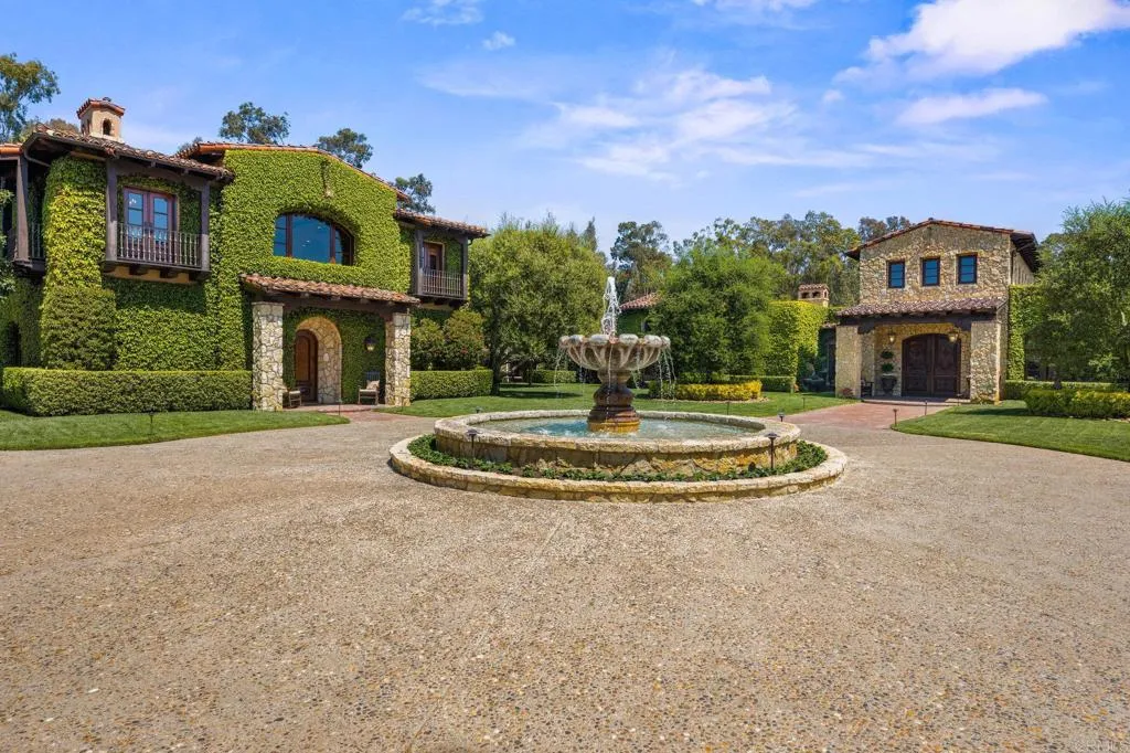 https://cdn.realtyfeed.com/cdn/127/306569724/9bec18fe617e6cd7160f35362c240ab9.webp