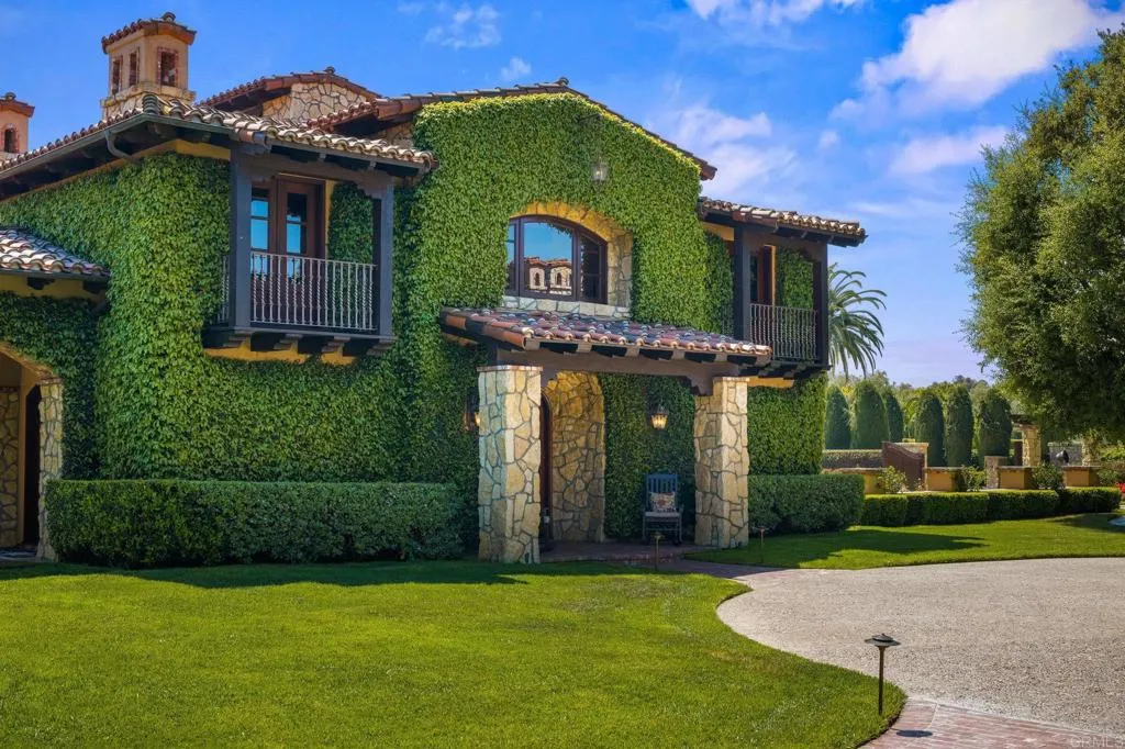 https://cdn.realtyfeed.com/cdn/127/306569724/ed6e792d105b3edf96abb770f28a7c02.webp