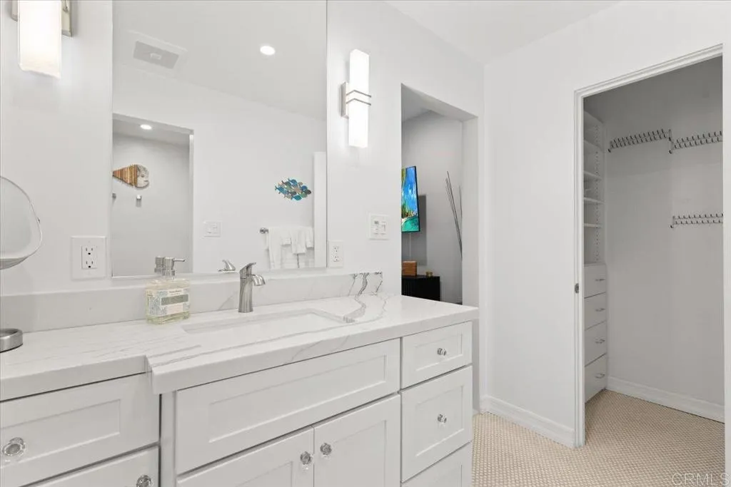 https://cdn.realtyfeed.com/cdn/127/306569735/30286a9366577c729c7b0d35b0e0bb6a.webp