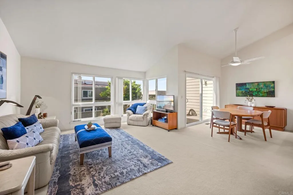 https://cdn.realtyfeed.com/cdn/127/306569823/503e3dd41e888907ba3108a41276f417.webp