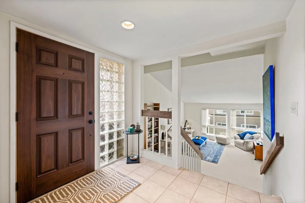 https://cdn.realtyfeed.com/cdn/127/306569823/adb0810c2dd245411bd819e9cebdb3c9.webp
