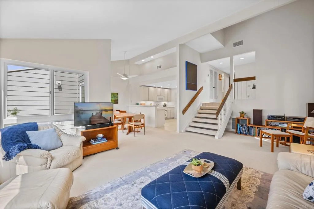 https://cdn.realtyfeed.com/cdn/127/306569823/b823b3abf2c3bc838098a908540cd083.webp