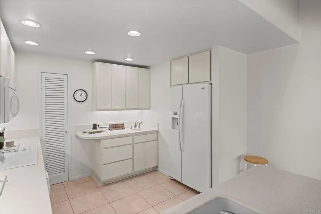 https://cdn.realtyfeed.com/cdn/127/306569823/e464bc192af7a1afeb2ee4ff3801df41.webp