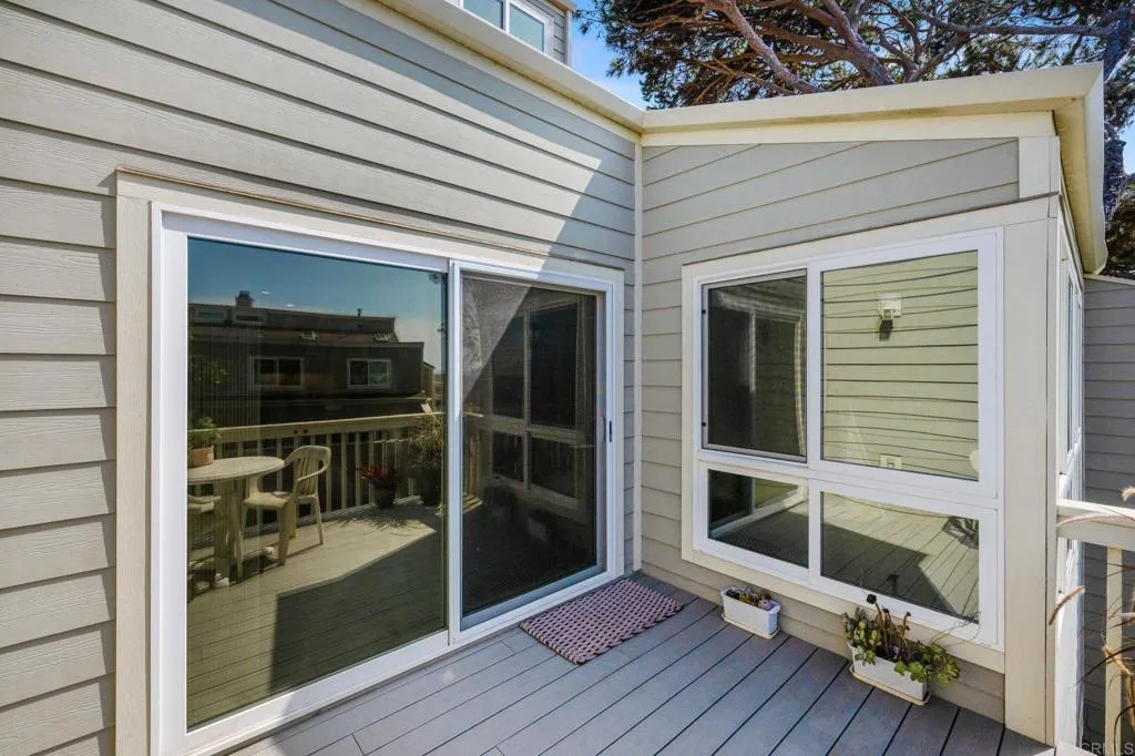 https://cdn.realtyfeed.com/cdn/127/306569823/ea6bba92c9922236e19e074e5f5eb697.webp