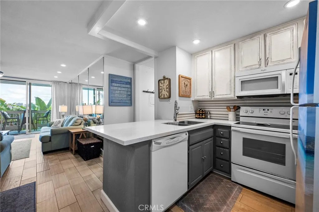 https://cdn.realtyfeed.com/cdn/127/306569839/da9bf20a87809a8cd9b03e0020dd3ae6.webp