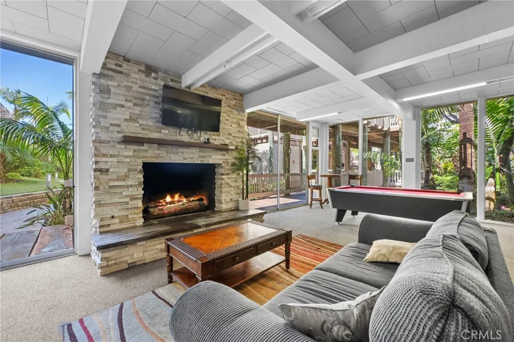 https://cdn.realtyfeed.com/cdn/127/306569839/e76e9207e0338bd07815ab10285e6b51.webp