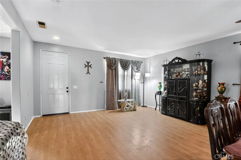 15940 Greyrock Street, Victorville, CA 92395 - Photo 4 of 27, Victorville, CA