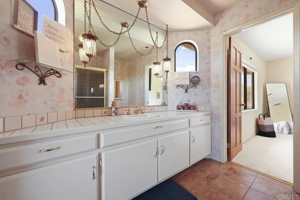 https://cdn.realtyfeed.com/cdn/127/306569870/743e72b5c7128c2e298472954c8d5c4a.webp