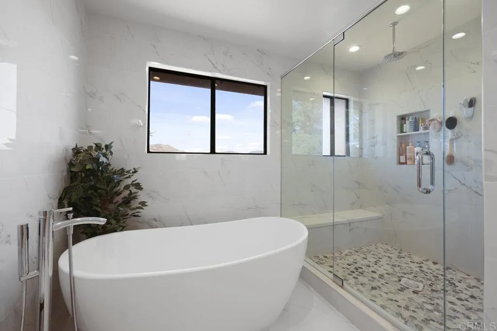 https://cdn.realtyfeed.com/cdn/127/306569870/c7735b3c9715ed5d3f8310a44258230d.webp