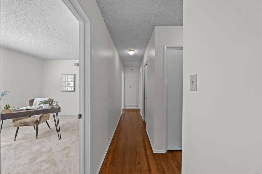 https://cdn.realtyfeed.com/cdn/127/306569895/1bb25c82b72cb285e9d2043e358575b3.webp