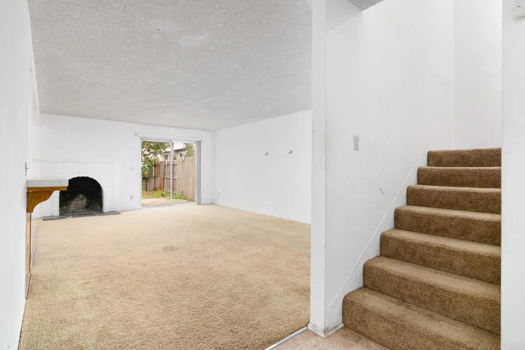 https://cdn.realtyfeed.com/cdn/127/306569937/8029d8c38e404fefff02d2480f2f0055.webp