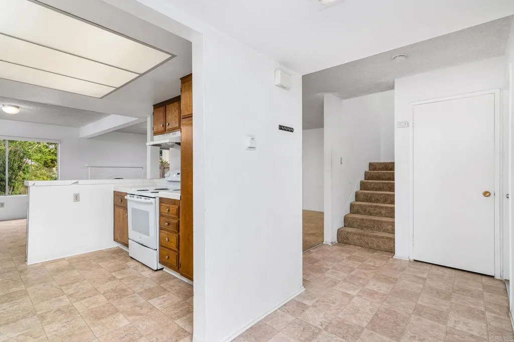 https://cdn.realtyfeed.com/cdn/127/306569937/b187f0259b937c38217727faa291cdf9.webp