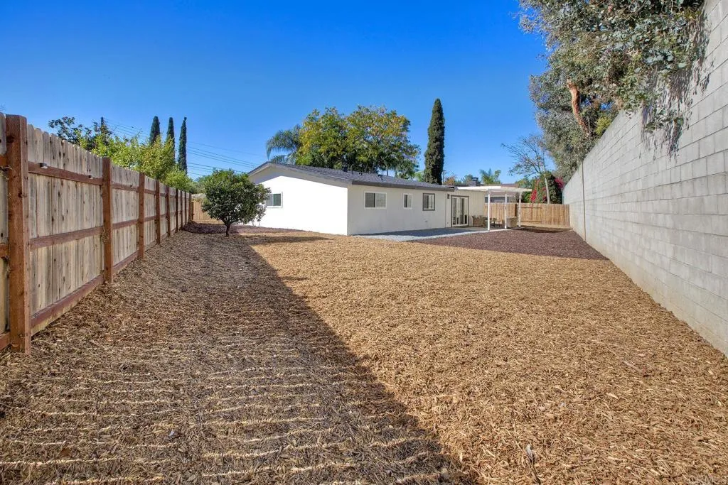 https://cdn.realtyfeed.com/cdn/127/306570011/729d701d619f30c390ce04fee7119a63.webp