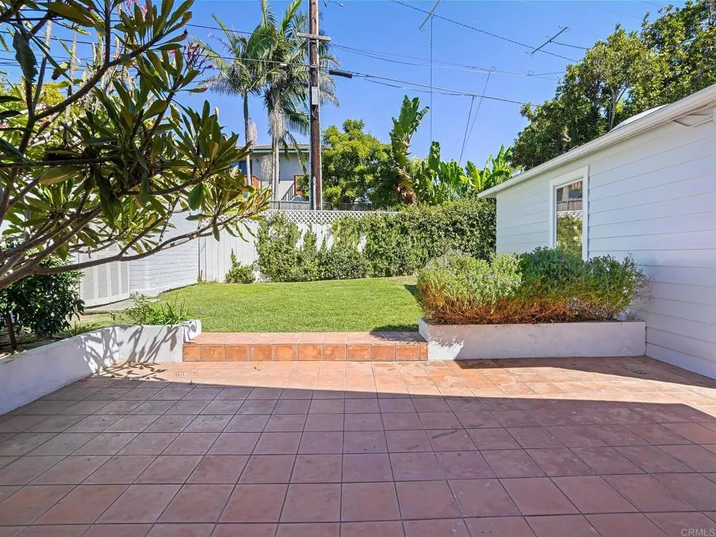 https://cdn.realtyfeed.com/cdn/127/306570026/db39ebab6feabe7eca94eacb4937012a.webp
