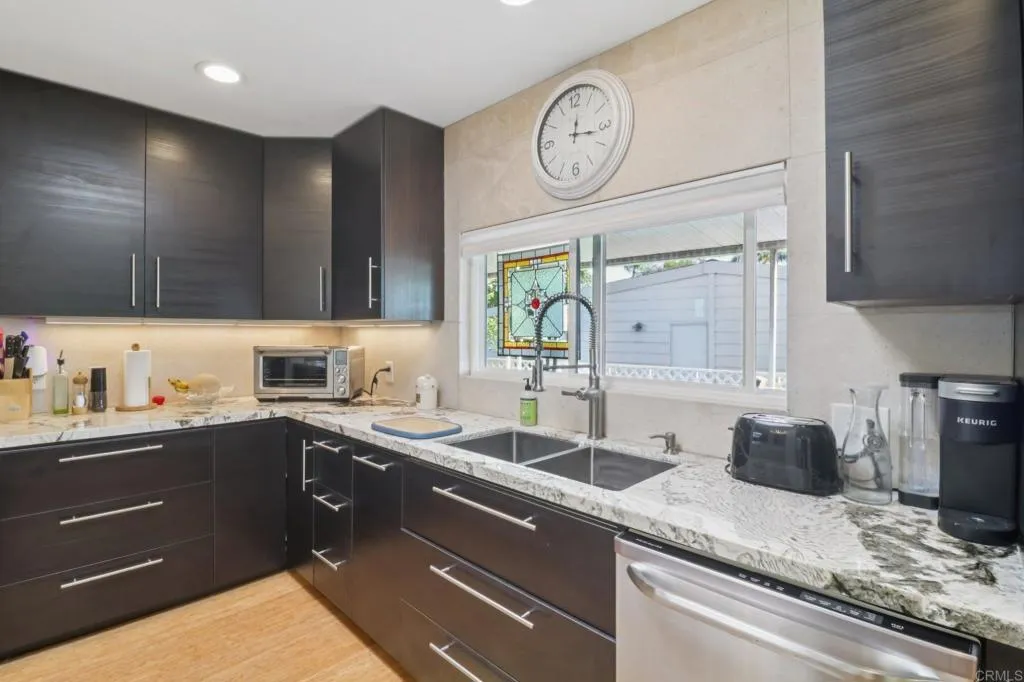 https://cdn.realtyfeed.com/cdn/127/306570057/16e0d7bd71f1a12e7b9443db858a4f6d.webp