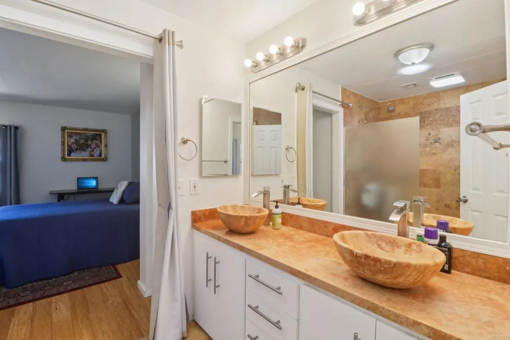 https://cdn.realtyfeed.com/cdn/127/306570057/aae51f9f2f16e8c3112939d4e2247225.webp