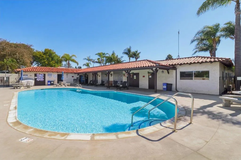 https://cdn.realtyfeed.com/cdn/127/306570057/cb2fecdf5476beb1130c65a48f2fa1e4.webp