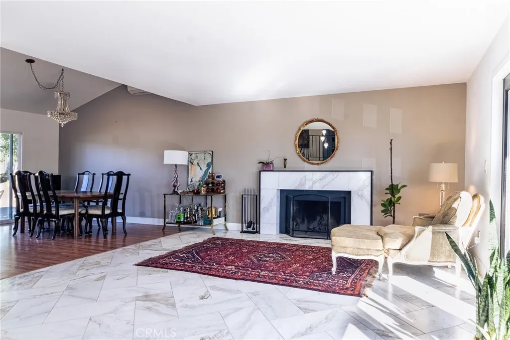 https://cdn.realtyfeed.com/cdn/127/306570078/b9871a3c2183db58374d0781753cd885.webp