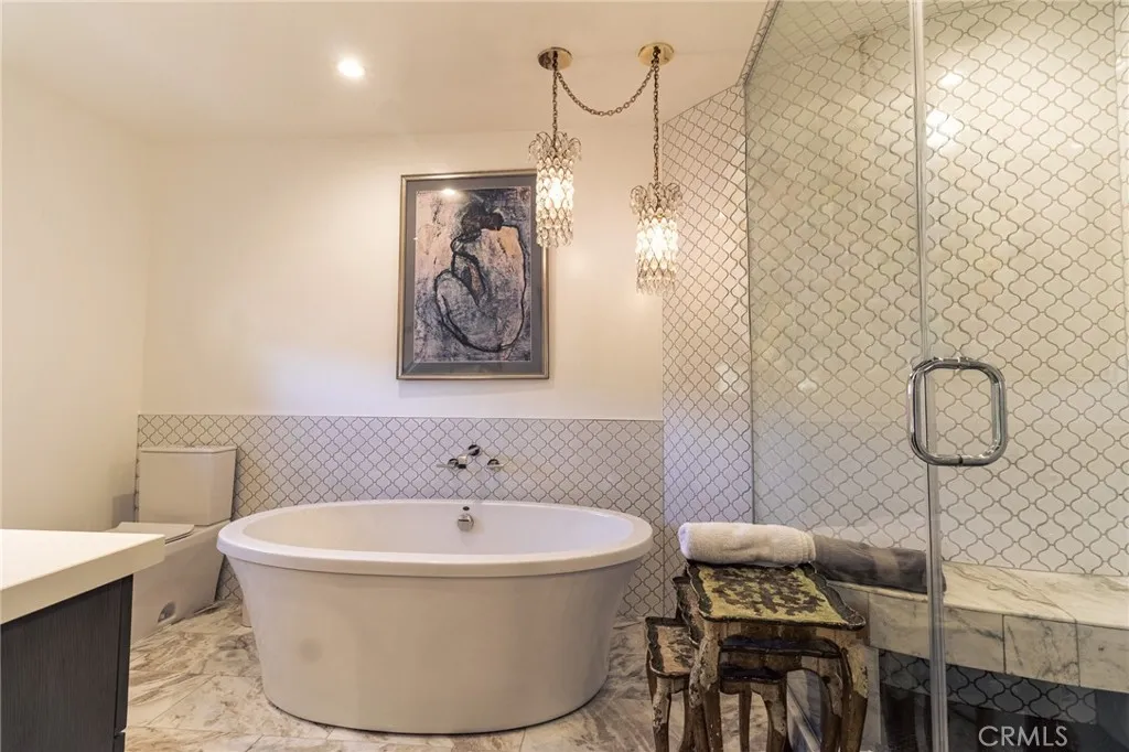 https://cdn.realtyfeed.com/cdn/127/306570078/ee62bb29a0550e9139303241615dc0f0.webp