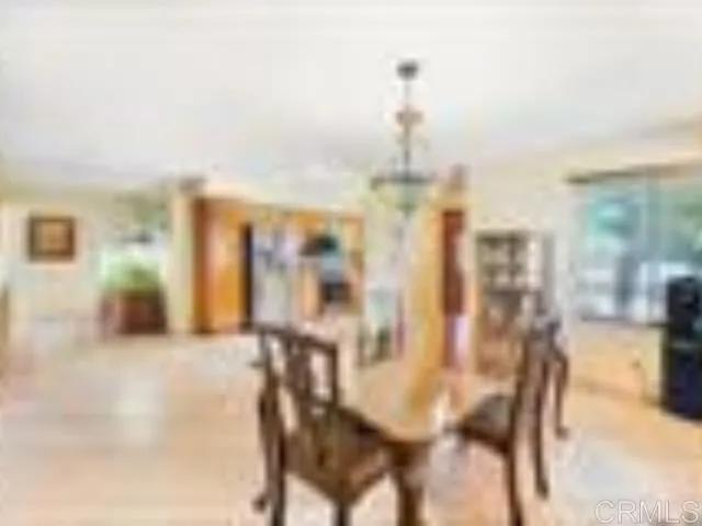 https://cdn.realtyfeed.com/cdn/127/306570086/21be929f4bc849f53271350371fd073a.webp