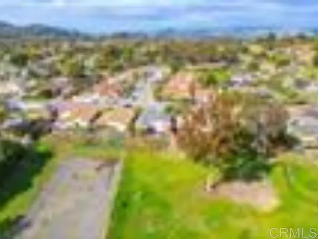 https://cdn.realtyfeed.com/cdn/127/306570086/79f8f6da38486c5161287e4b912fd77d.webp