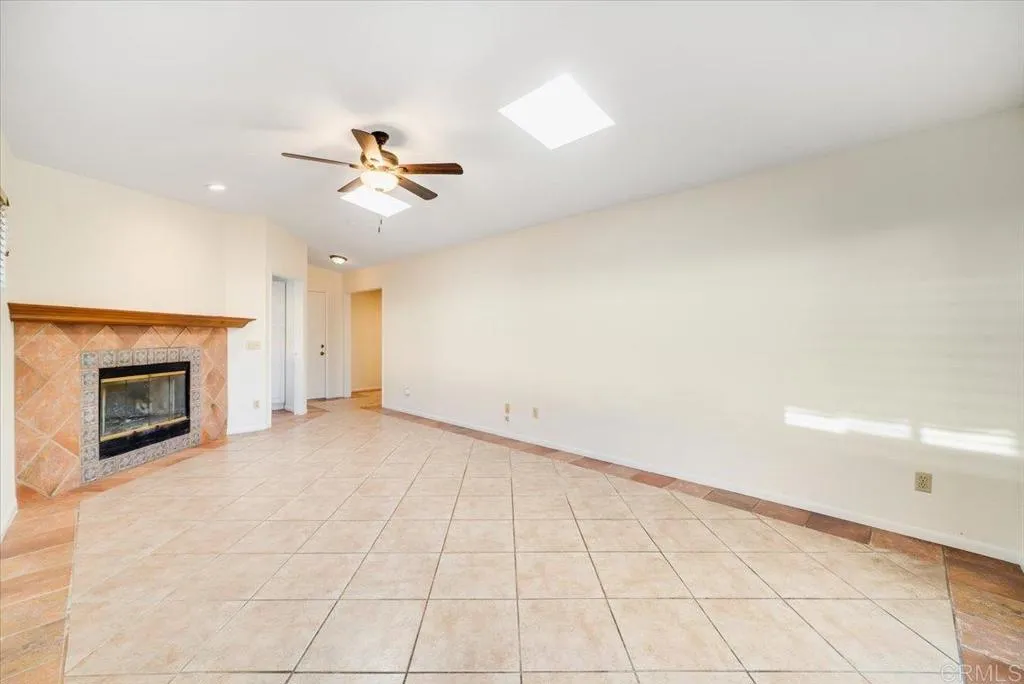 https://cdn.realtyfeed.com/cdn/127/306570086/96a642c15a22c494cabe66aedf47b443.webp