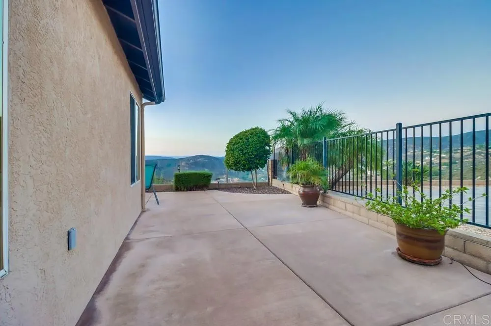 https://cdn.realtyfeed.com/cdn/127/306570104/4206e477cd66e019f1570f31ed3070a3.webp