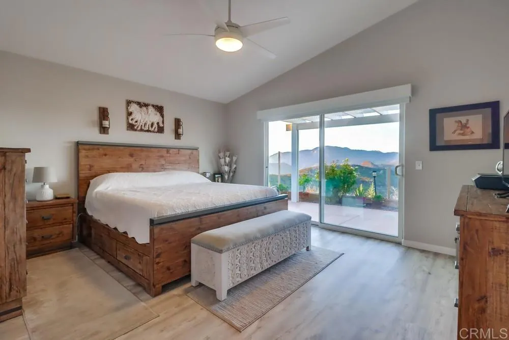 https://cdn.realtyfeed.com/cdn/127/306570104/66bd813599680d7bd502752e6f981afd.webp