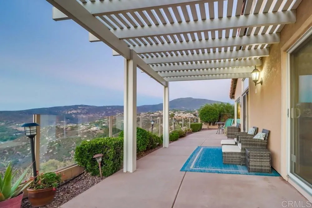 https://cdn.realtyfeed.com/cdn/127/306570104/760fae5e4237522c44fde582fd7d4532.webp