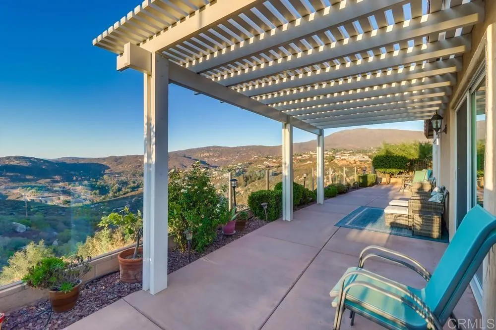 https://cdn.realtyfeed.com/cdn/127/306570104/a3bd665aa0dc2a8accce992781332f9e.webp