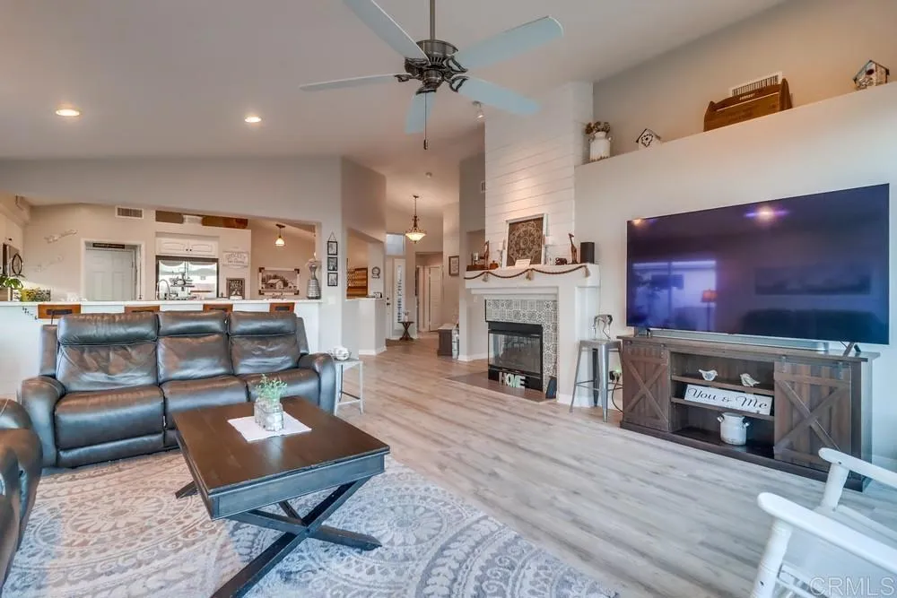 https://cdn.realtyfeed.com/cdn/127/306570104/c221aed099faa09841422eedb12ba846.webp