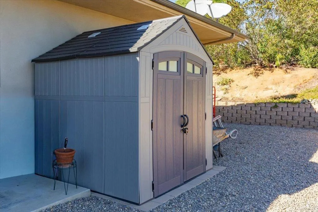 https://cdn.realtyfeed.com/cdn/127/306570185/4ce554de74b29ba6aaeb8d2c72d5b0ec.webp