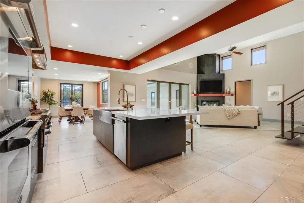 https://cdn.realtyfeed.com/cdn/127/306570185/6e9bc54c7a66bb59f71c6914c75fdcc2.webp