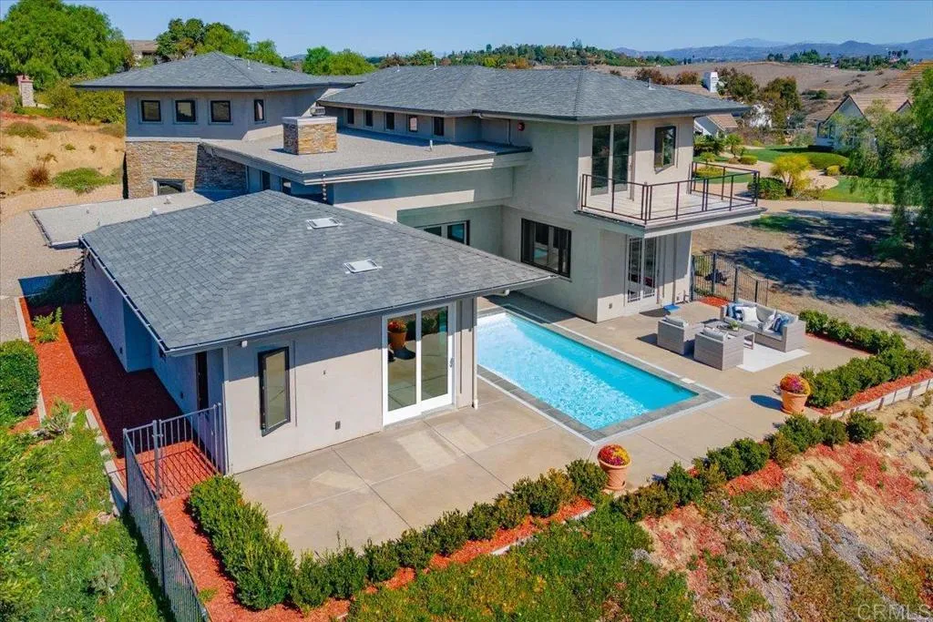 https://cdn.realtyfeed.com/cdn/127/306570185/70e1455aaf2a72b4bc039fba2c9638f2.webp