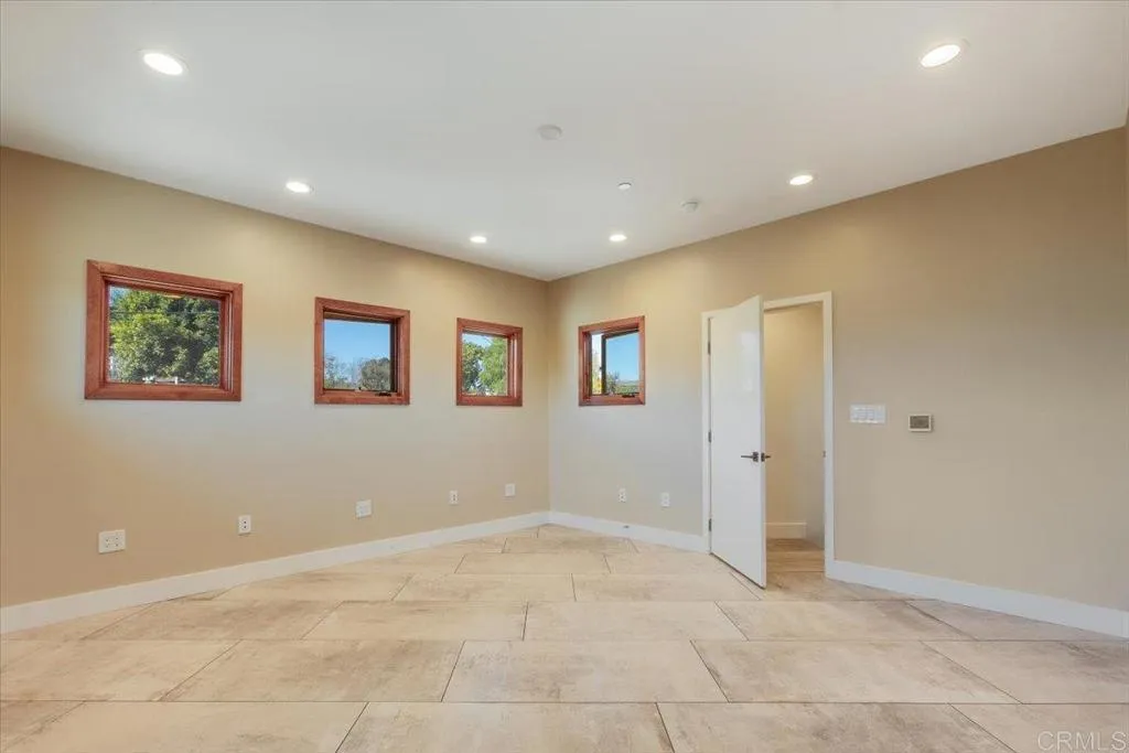 https://cdn.realtyfeed.com/cdn/127/306570185/ceec36eb20be3626b5b2a450110b8c0f.webp