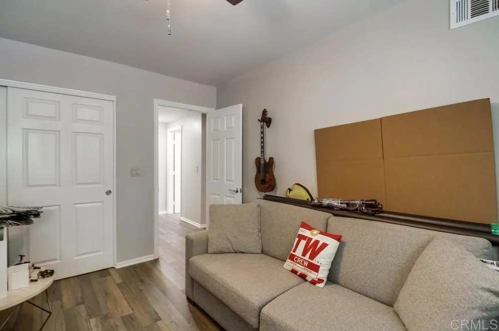 https://cdn.realtyfeed.com/cdn/127/306570194/76505c62429f4449f076be007ec92796.webp