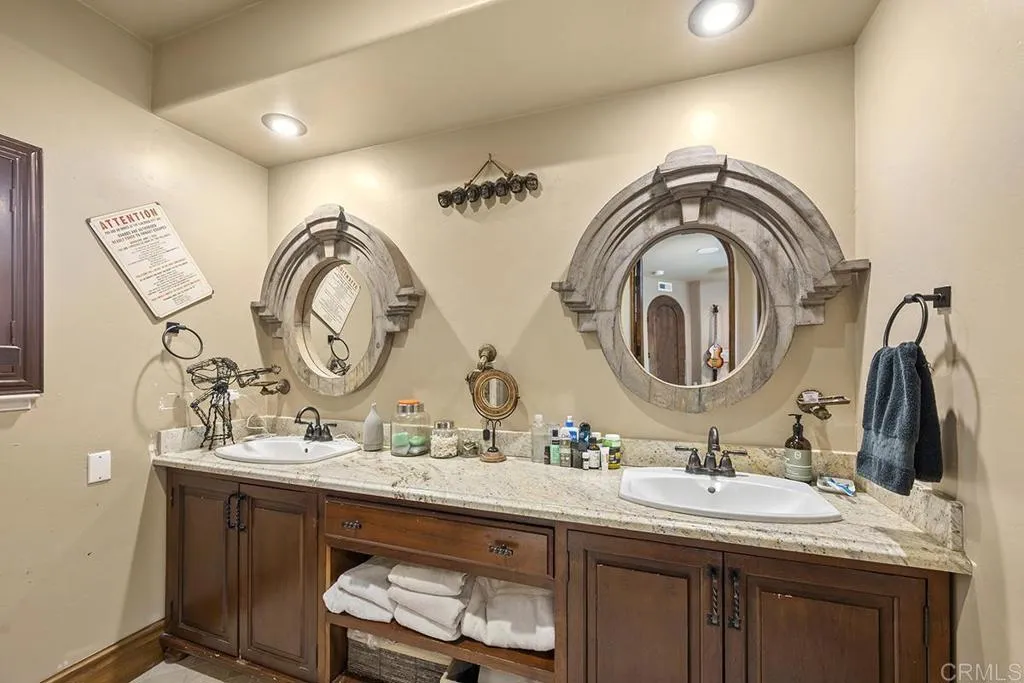 https://cdn.realtyfeed.com/cdn/127/306570205/3edef024284c67cc59d6b8bb8e32423b.webp
