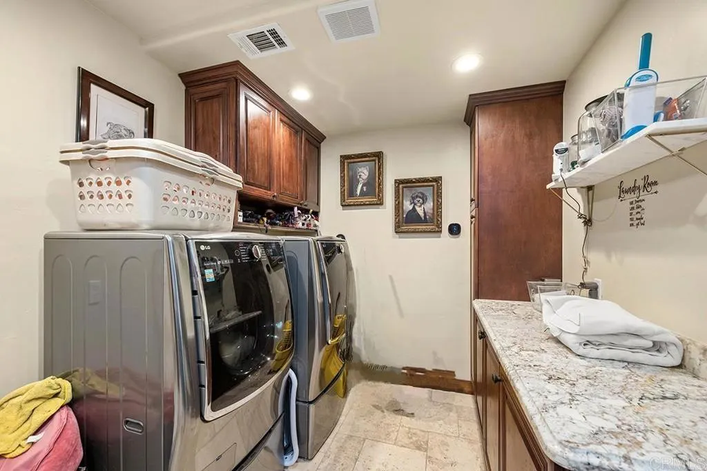 https://cdn.realtyfeed.com/cdn/127/306570205/71a152e86eb2c5553f3904fa728e2675.webp