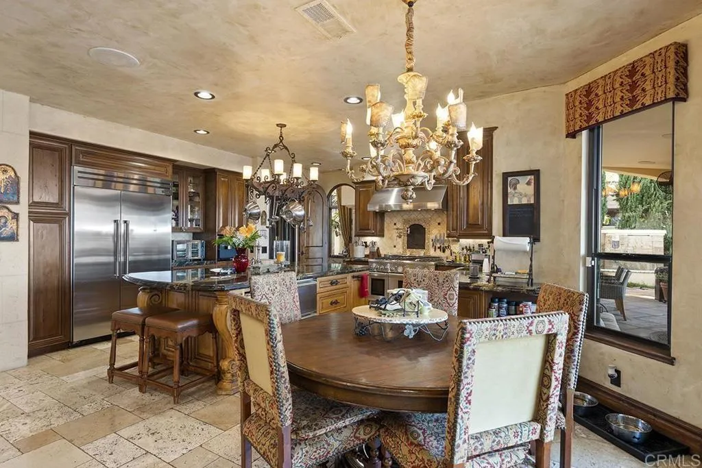 https://cdn.realtyfeed.com/cdn/127/306570205/b4b12e442e005c8a4d89abfc2ca05c99.webp