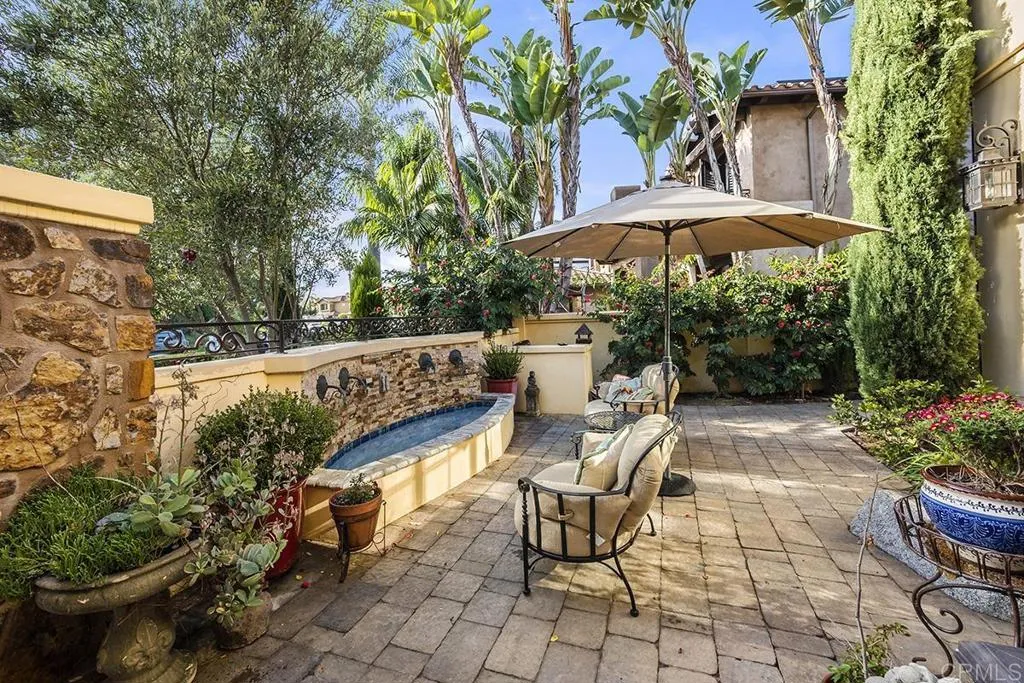 https://cdn.realtyfeed.com/cdn/127/306570205/bd0f5d8922e517561ff6f4062ec33baa.webp