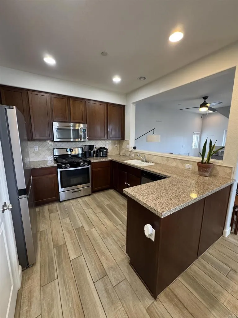Photo #13: PTP2507957 Listing: Photo #13