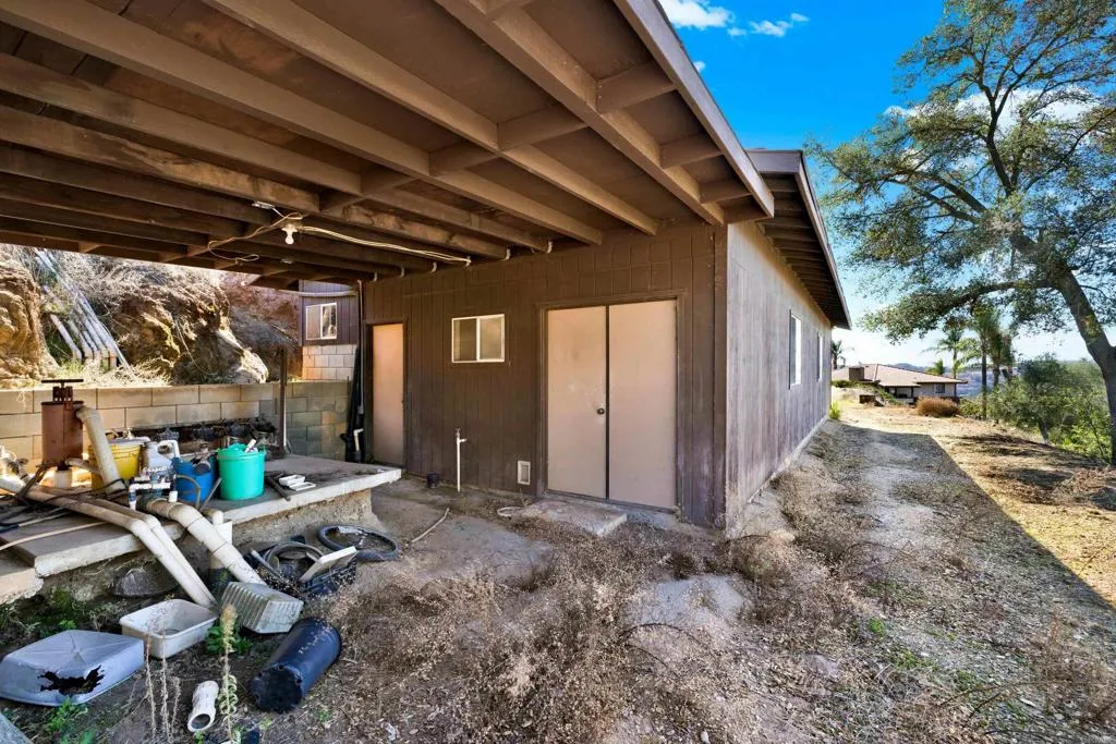 https://cdn.realtyfeed.com/cdn/127/306570458/00fadee71cc7ad9e404bb217ea618b44.webp