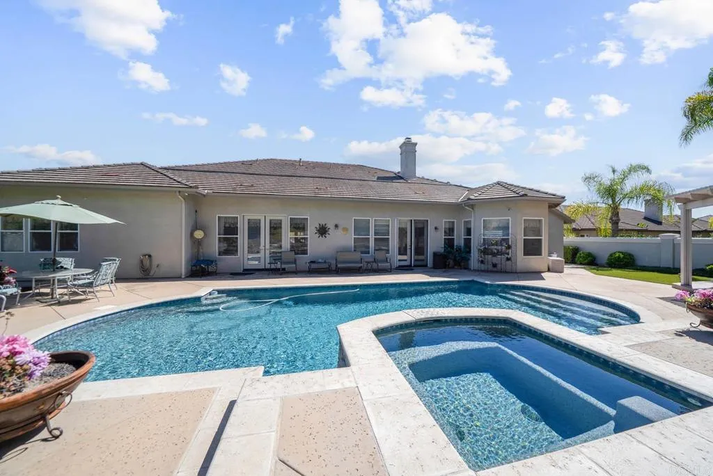 https://cdn.realtyfeed.com/cdn/127/306570464/ebddefd4a972f679ffa5d5412adf5f1a.webp