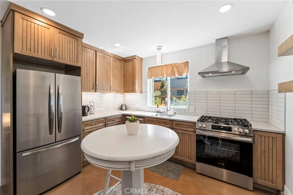 https://cdn.realtyfeed.com/cdn/127/306570466/56910e3d6e3b96ea308c7a68d7459ffb.webp