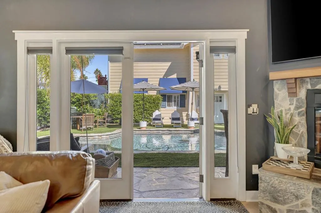 https://cdn.realtyfeed.com/cdn/127/306570502/2e5bdc0560e93c41bdb1ca2407c79f5e.webp