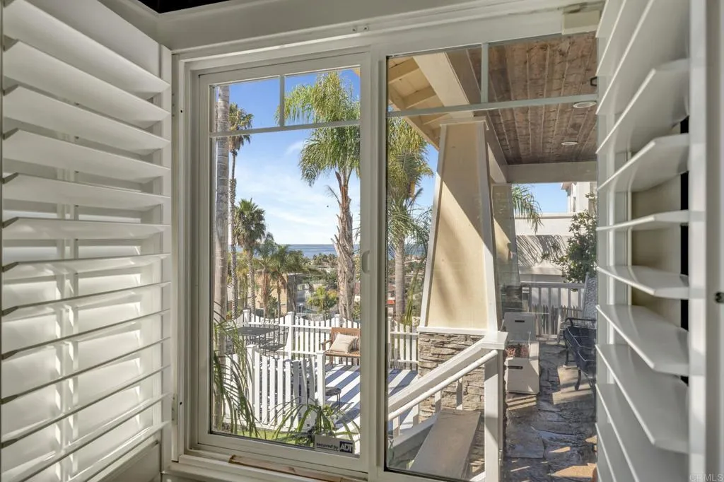 https://cdn.realtyfeed.com/cdn/127/306570502/43ad781e655c9de22ae4fd28df0c45b6.webp