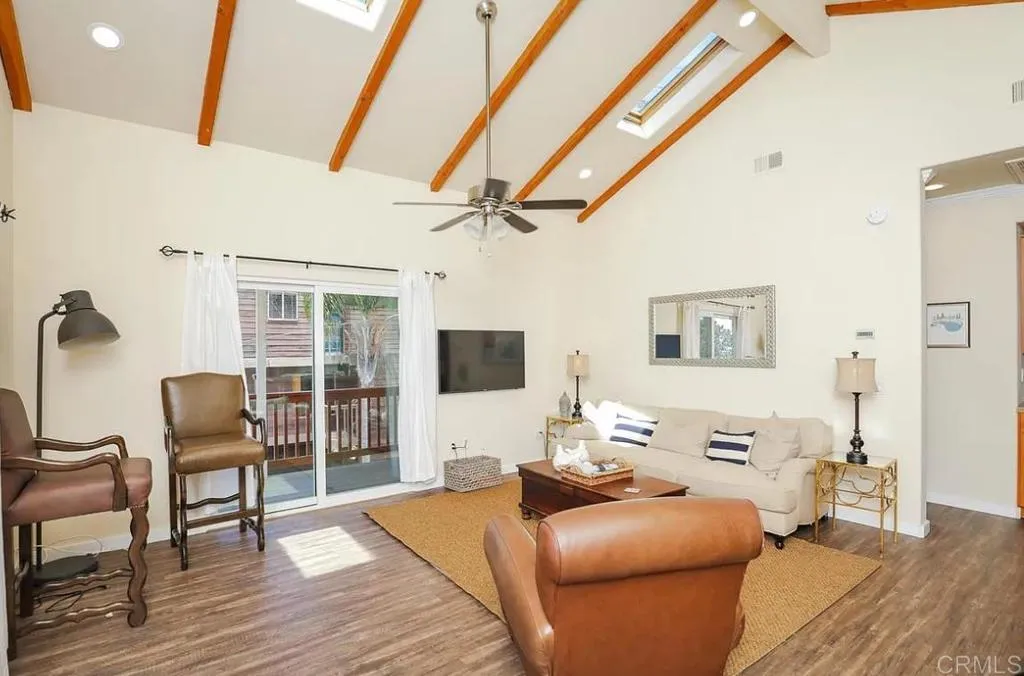 https://cdn.realtyfeed.com/cdn/127/306570502/bb68f109a31d2b4acd2bd8feca063a2e.webp