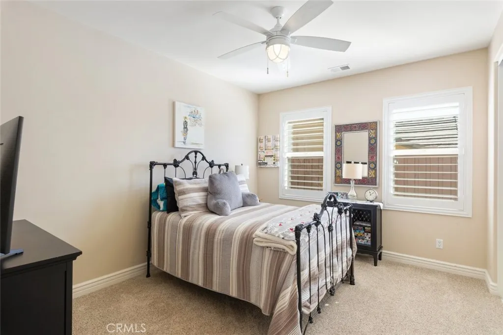 https://cdn.realtyfeed.com/cdn/127/306570510/de840665503c4bdd3242d912f0f1571d.webp